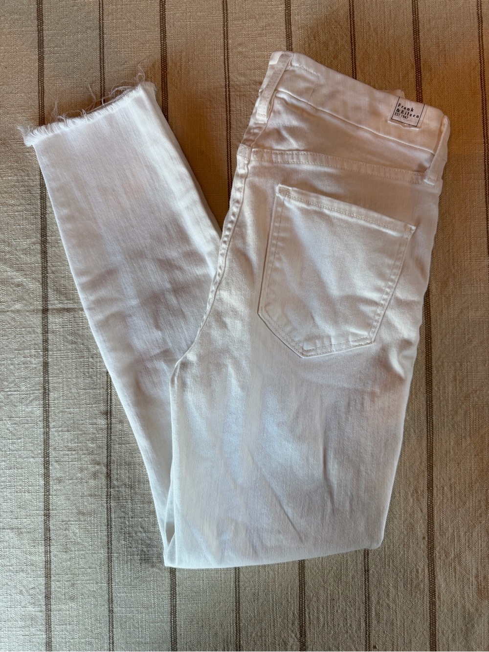 Frank & Eileen White Cropped Ankle Jeans